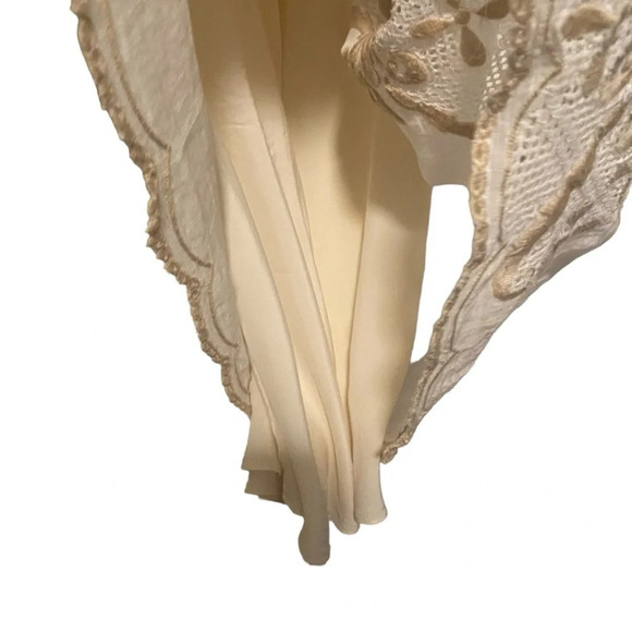 BCBG Max Azria Runway Embroidered Lightweight Cotton‎ Dress, Size M, Cream/White - Picture 7 of 15